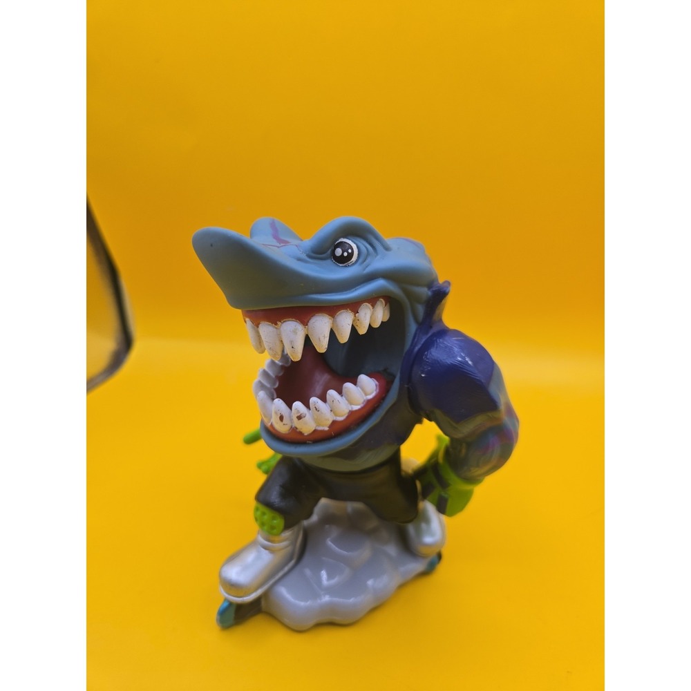 Vintage 1995 Street Sharks Streex Rollerblades Hockey Player Action Figure
